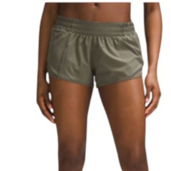 Lululemon Hotty Hot Low-Rise 2.5" Short *Army Green - Picture 3 of 9